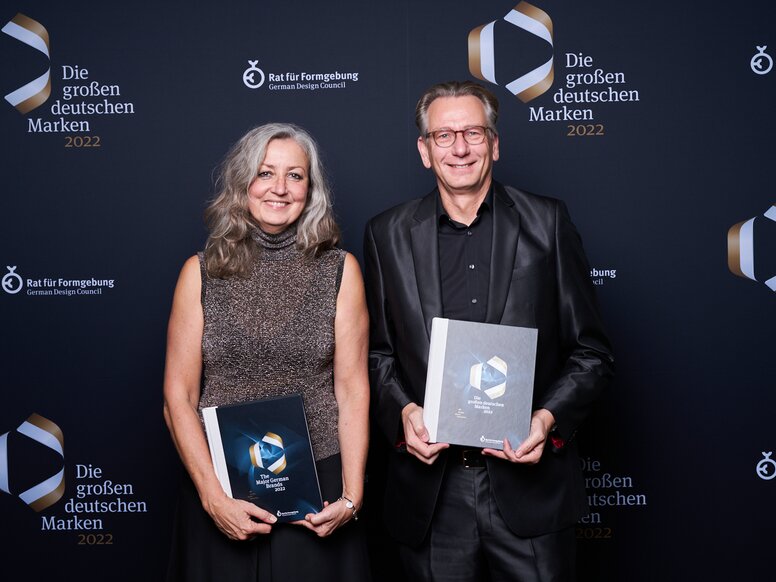 Thorsten Stute et Christiane Küper lors de la remise des prix les grandes marques allemandes 2022